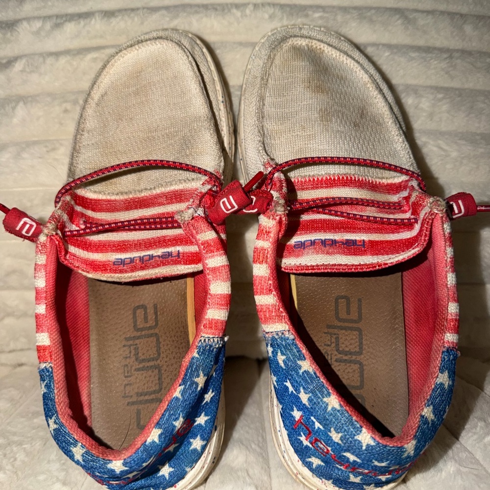Hey Dude Patriotic USA Flag Slip On Shoes Women’s Size 10